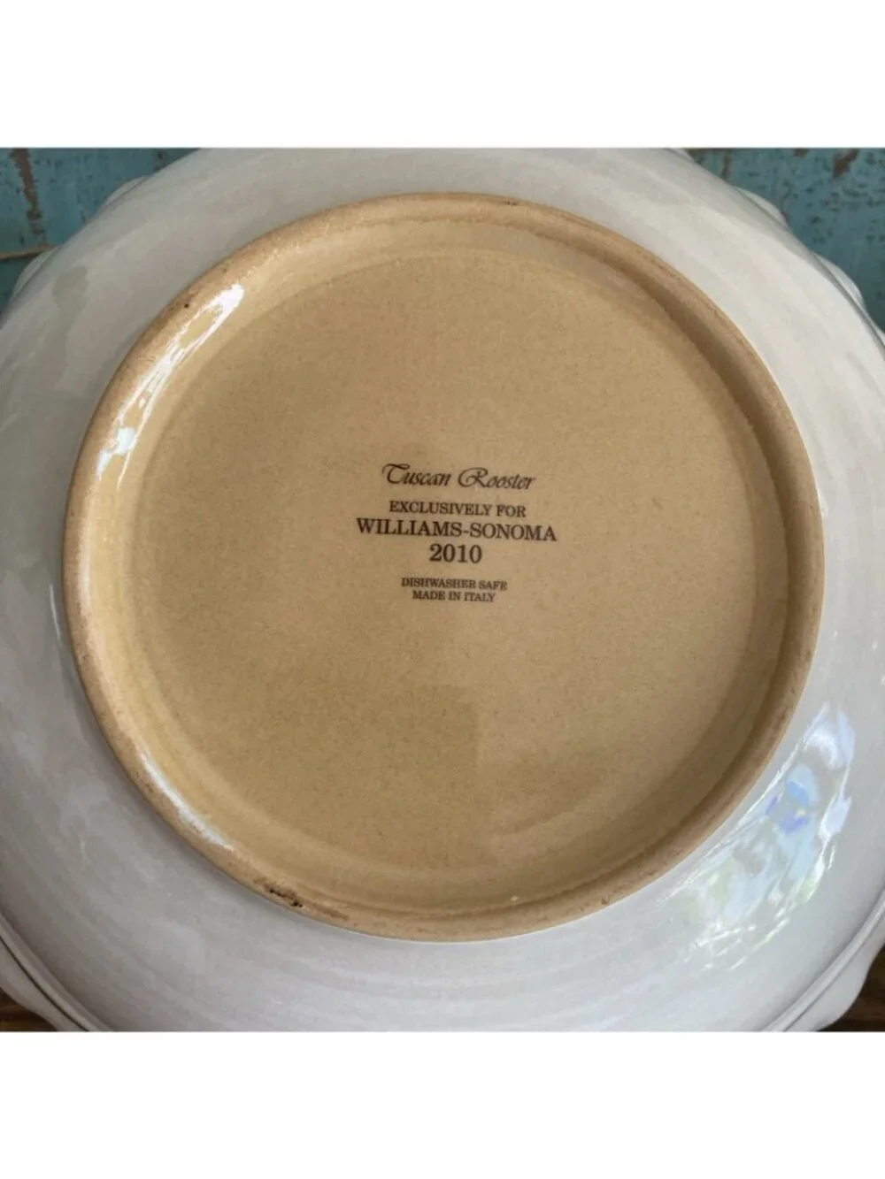 Williams Sonoma 2010 TUSCAN ROOSTERS Large Pasta Bowl One Leg Up